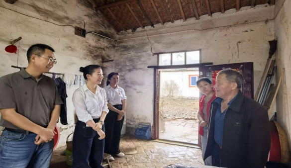 共建送溫暖，暖心迎雙節(jié)——興馬公司走訪慰問困難群眾